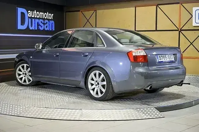 Usado Audi A4 Premium 344 CV (253 kW) 2004 Gris
