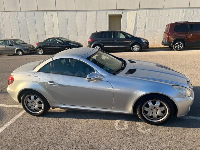 Usado Mercedes SLK200 184 CV (135 kW) 2008 Gris / plata Descapotable