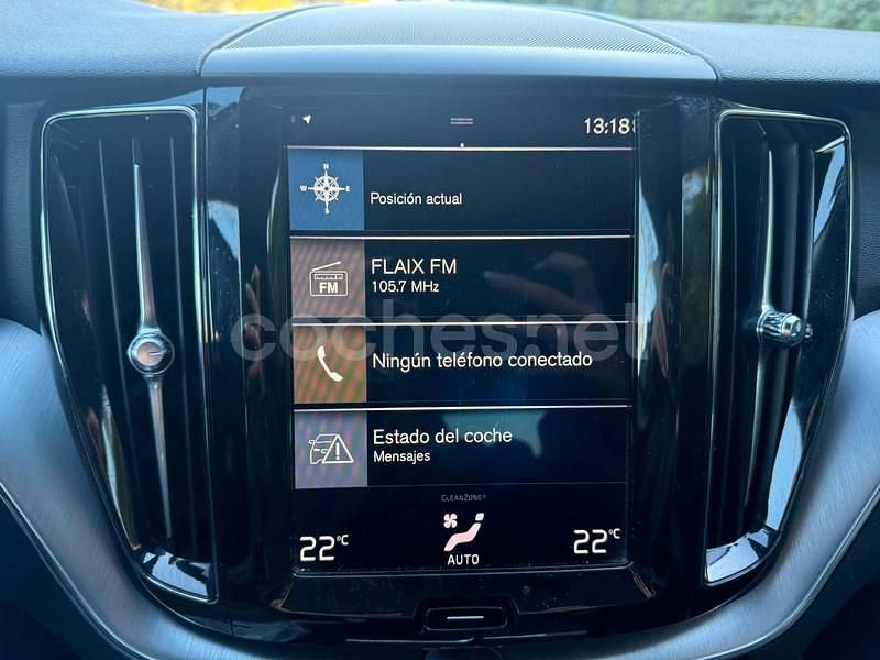 Usado Volvo XC60 Momentum 150 CV (110 kW) 2018 Blanco SUV