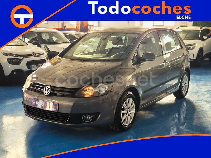 Gris / plata Usado 2012 VW Golf Plus Advance Monovolumen | 7999 € (Precio justo) - Imagen 1/4