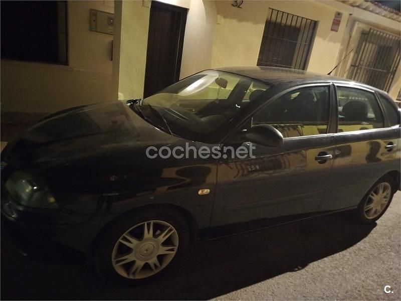 Usado Seat Ibiza Sport 64 CV (47 kW) 2005 Negro Utilitario