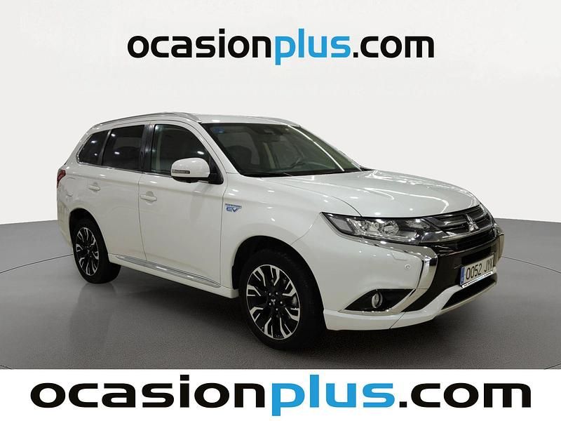 Usado Mitsubishi Outlander 203 CV (149 kW) 2017 Blanco SUV