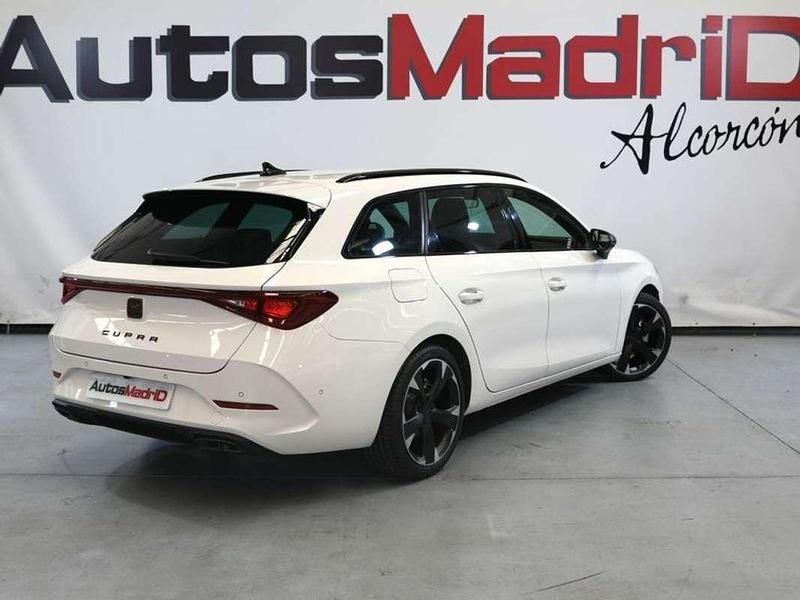Usado Cupra Leon 151 CV (111 kW) 2023 Blanco Familiar