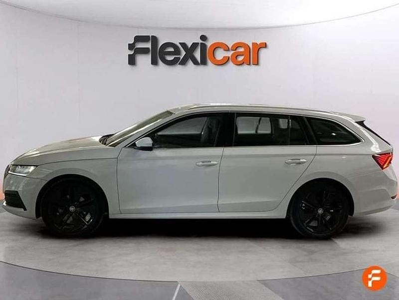 Usado Skoda Octavia Ambition 150 CV (110 kW) 2021 Blanco Berlina