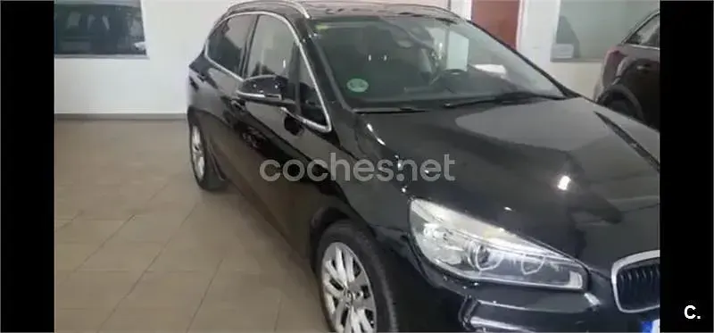 Usado BMW 218 150 CV (110 kW) 2017 Negro Familiar