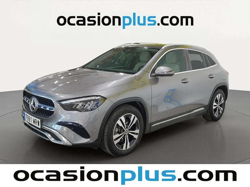 Gris Usado 2024 Mercedes GLA200 SUV | 37.591 € (Buen precio) - Imagen 1/4