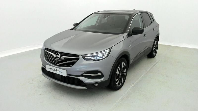 Usado Opel Grandland X Ultimate 300 CV (220 kW) 2021 Gris himalaya / techo negro SUV