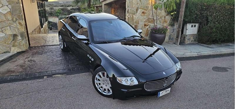 Usado Maserati Quattroporte 400 CV (294 kW) 2005 Negro Berlina