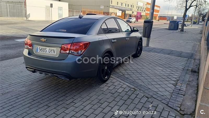 Negro Usado 2010 Chevrolet Cruze LT Berlina | 11.000 € - Imagen 1/4