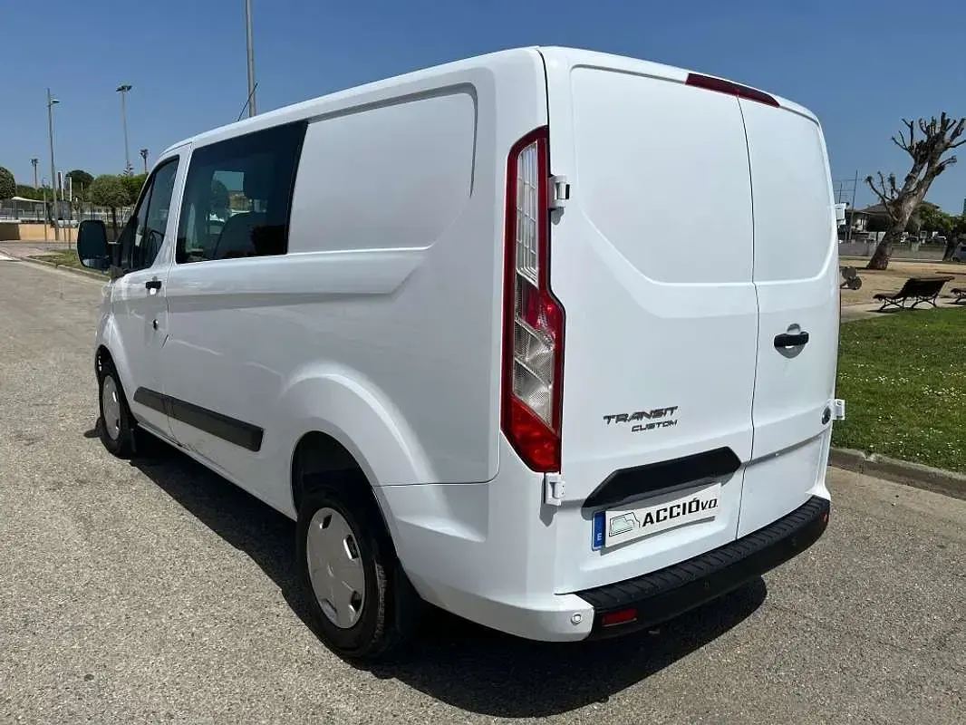 Usado Ford Transit Custom Trend 131 CV (96 kW) 2022 Blanco Van