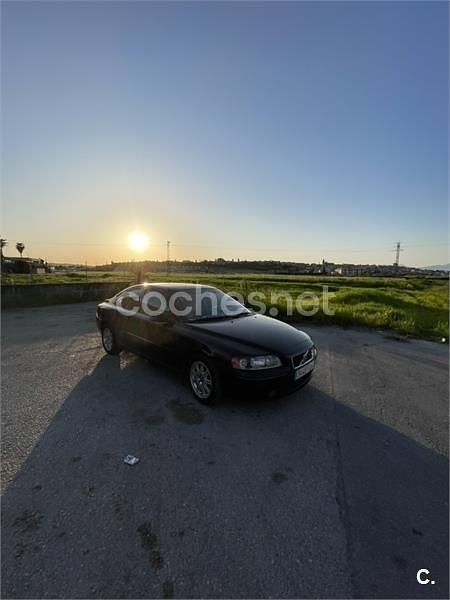 Negro Usado 2007 Volvo S60 Momentum Berlina | 4990 € (Un poco caro) - Imagen 1/1