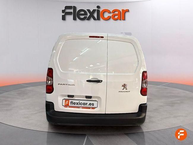 Usado Peugeot Partner Active 100 CV (73 kW) 2021 Blanco Monovolumen