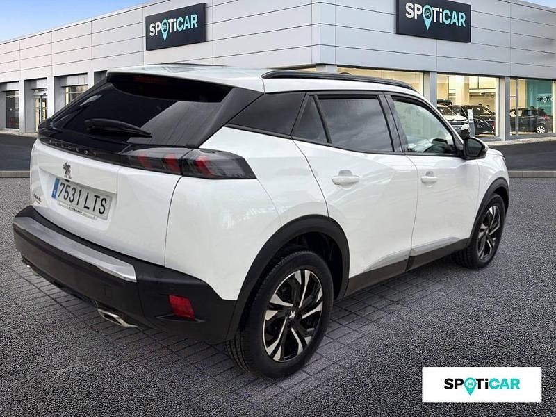Usado Peugeot 2008 Allure 130 CV (95 kW) 2021 Blanco SUV