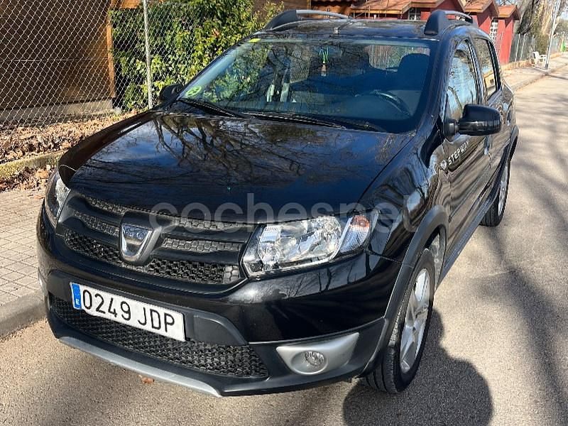 Negro Usado 2015 Dacia Sandero Stepway Berlina | 7590 € (Precio justo) - Imagen 1/4