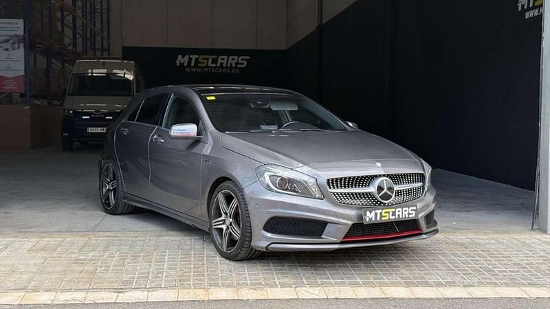 Gris Usado 2013 Mercedes A250 AMG line Utilitario | 17.500 € (Precio justo) - Imagen 1/4