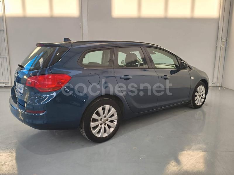 Usado Opel Astra Cosmo ST 125 CV (91 kW) 2011 Azul Familiar