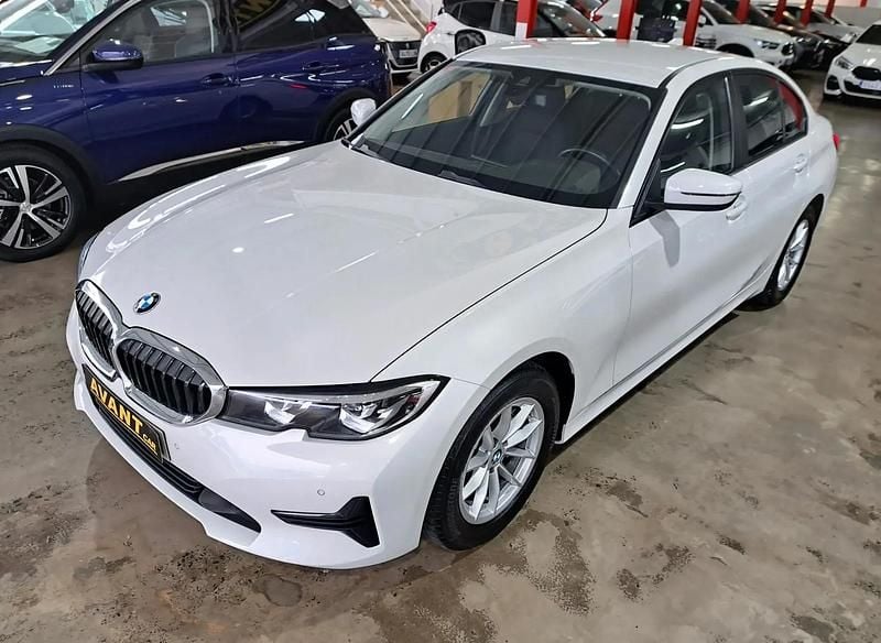Usado BMW 318 150 HP (110 kW) 2021 Branco Sedan