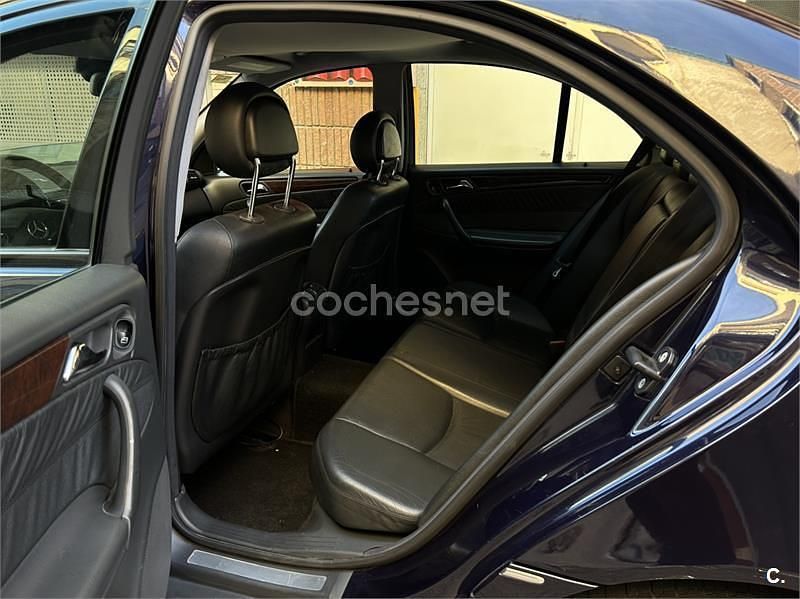 Usado Mercedes C320 Avantgarde 218 CV (160 kW) 2001 Azul Berlina