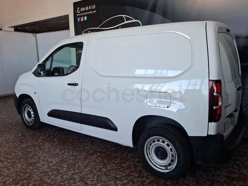 Usado Citroën Berlingo Attraction 92 CV (67 kW) 2015 Blanco Monovolumen