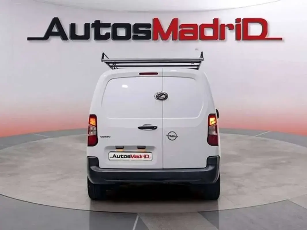 Usado Opel Combo 102 CV (75 kW) 2021 Blanco Monovolumen