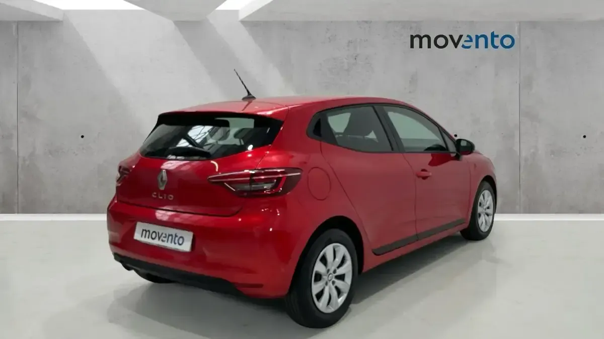 Usado Renault Clio Business 65 CV (47 kW) 2022 Rojo Utilitario