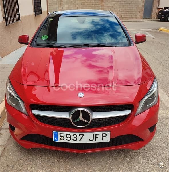 Rojo Usado 2015 Mercedes CLA200 Urban Berlina | 16.700 € (Precio justo) - Imagen 1/4