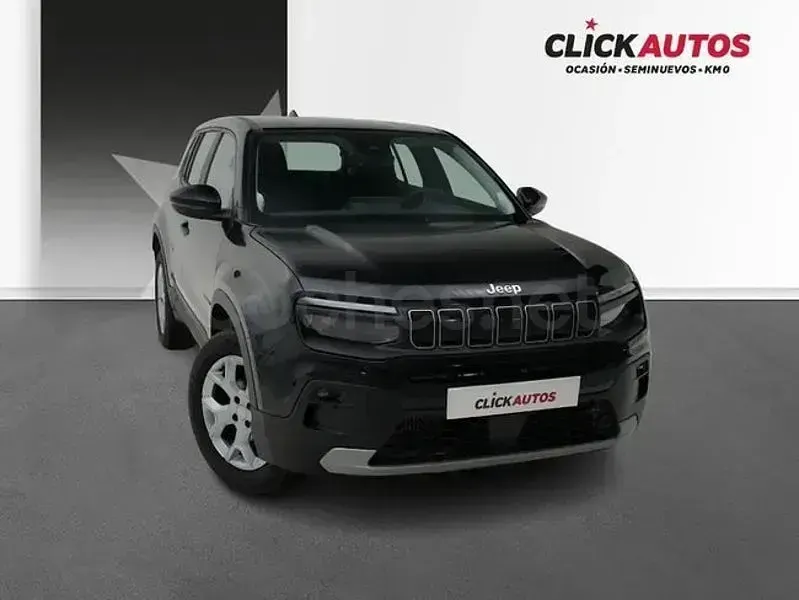 Usado Jeep Avenger Altitude 100 CV (73 kW) 2025 Negro SUV