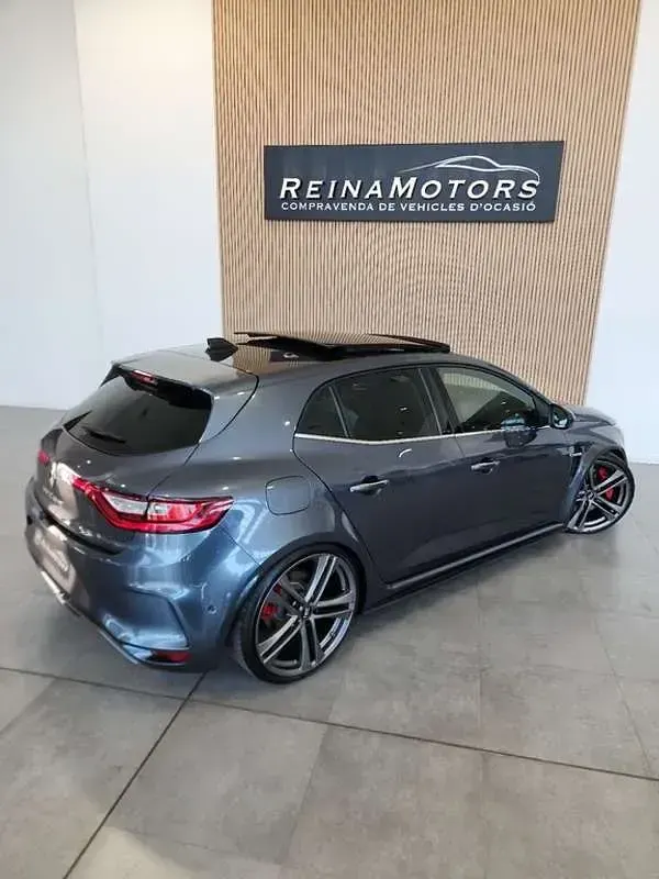 Usado Renault Mégane IV Trophy 300 CV (220 kW) 2020 Gris Utilitario