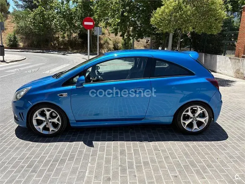 Usado Opel Corsa OPC 192 CV (141 kW) 2008 Azul Utilitario
