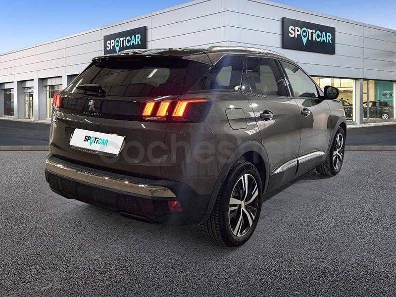 Usado Peugeot 3008 Allure 131 CV (96 kW) 2018 Gris SUV