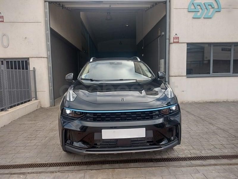 Usado Lynk & Co 01 261 CV (191 kW) 2023 Negro SUV