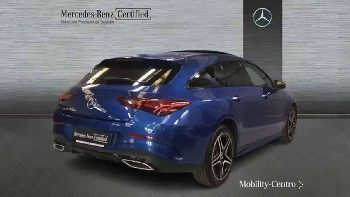 Usado Mercedes CLA250e 218 CV (160 kW) 2024 Azul Coupe