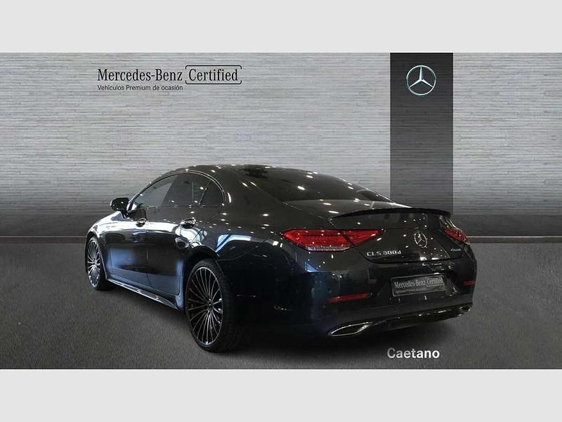 Käytetty Mercedes CLS300 265 HP (194 kW) 2023 Harmaa Coupe - kaksiovinen
