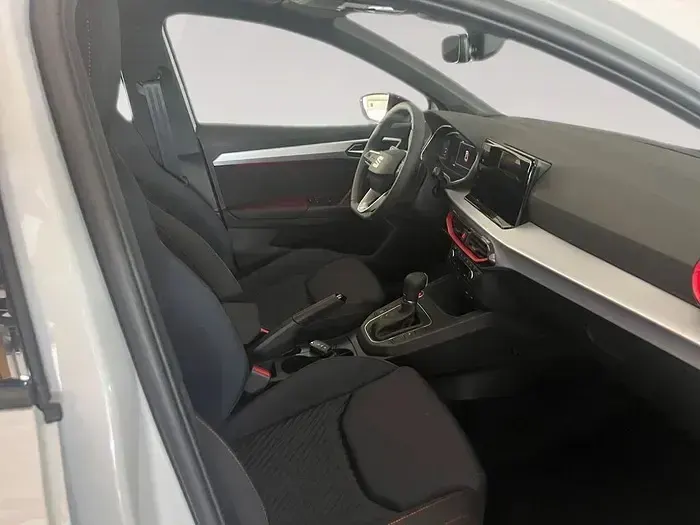 Nuevo Seat Ibiza FR 115 CV (84 kW) 2026 Blanco Utilitario