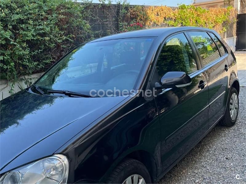 Negro Usado 2006 VW Polo Advance Berlina | 4800 € (Precio justo) - Imagen 1/4
