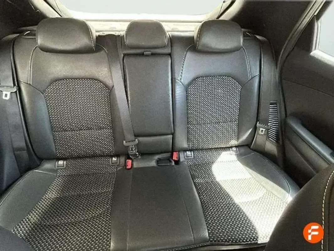 Usado Kia XCeed 141 CV (103 kW) 2021 Blanco SUV