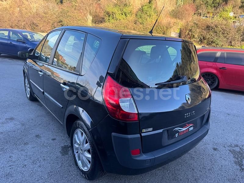 Usado Renault Scénic II Privilege 105 CV (77 kW) 2007 Negro Monovolumen