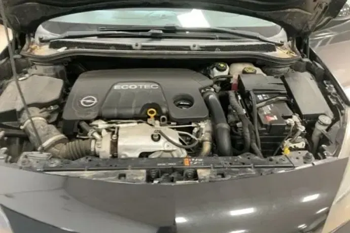 Usado Opel Astra 110 CV (80 kW) 2016