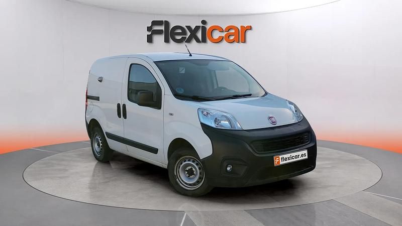 Usado Fiat Fiorino 80 CV (58 kW) 2018 Blanco Monovolumen