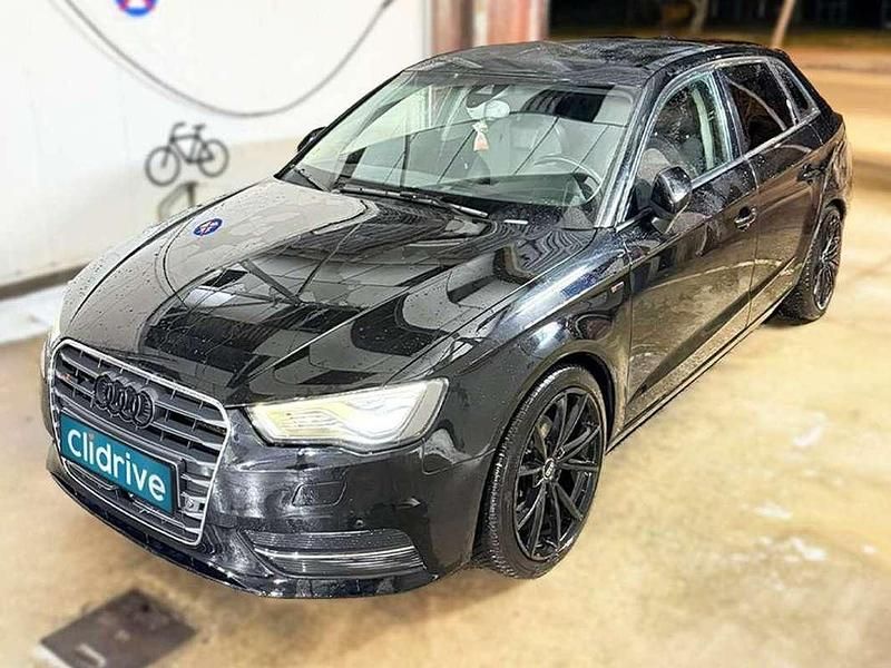 Usado Audi A3 Sportback Ambiente 150 CV (110 kW) 2014 Negro Utilitario