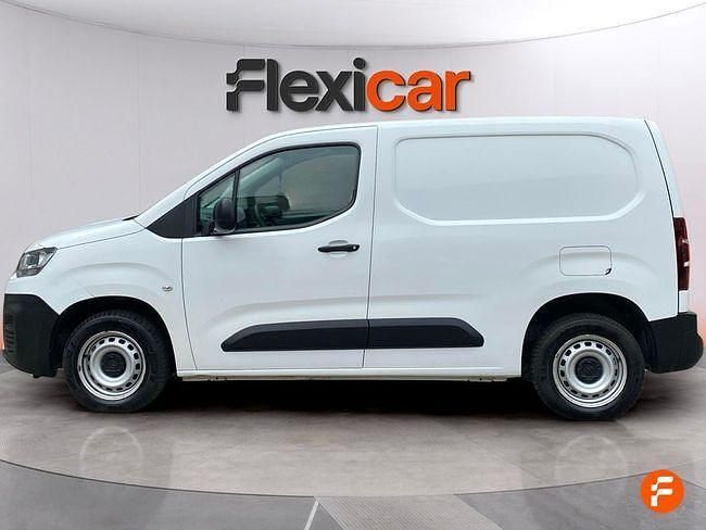 Usado Citroën Berlingo Feel 102 CV (75 kW) 2020 Blanco Monovolumen
