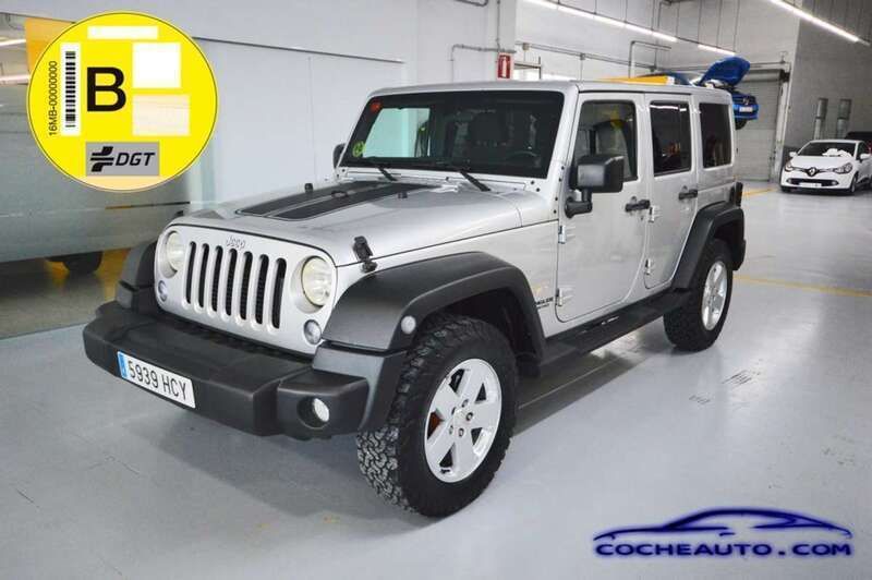 Gris Usado 2011 Jeep Wrangler Unlimited Sahara SUV | 28.000 € (Buen precio) - Imagen 1/4
