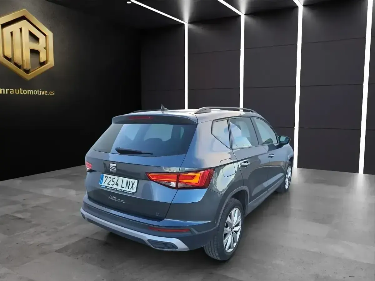 Usado Seat Ateca Style 115 CV (84 kW) 2021 Gris SUV