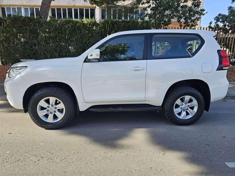 Blanco Usado 2021 Toyota Land Cruiser SUV | 49.990 € - Imagen 1/4