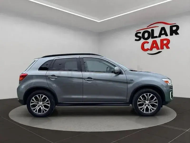 Usado Mitsubishi ASX 114 CV (83 kW) 2016 Gris / plata SUV