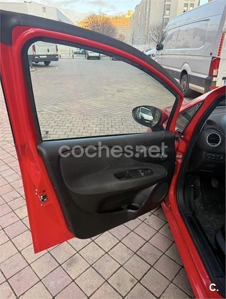 Usado Fiat Punto Evo Dynamic 77 CV (56 kW) 2011 Rojo Utilitario