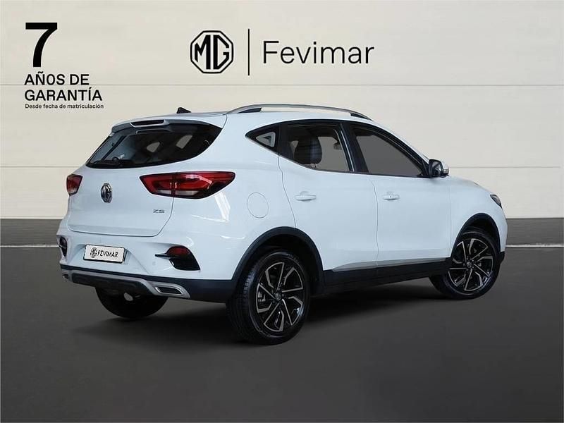 Usado MG ZS Luxury 111 CV (81 kW) 2025 Blanco SUV