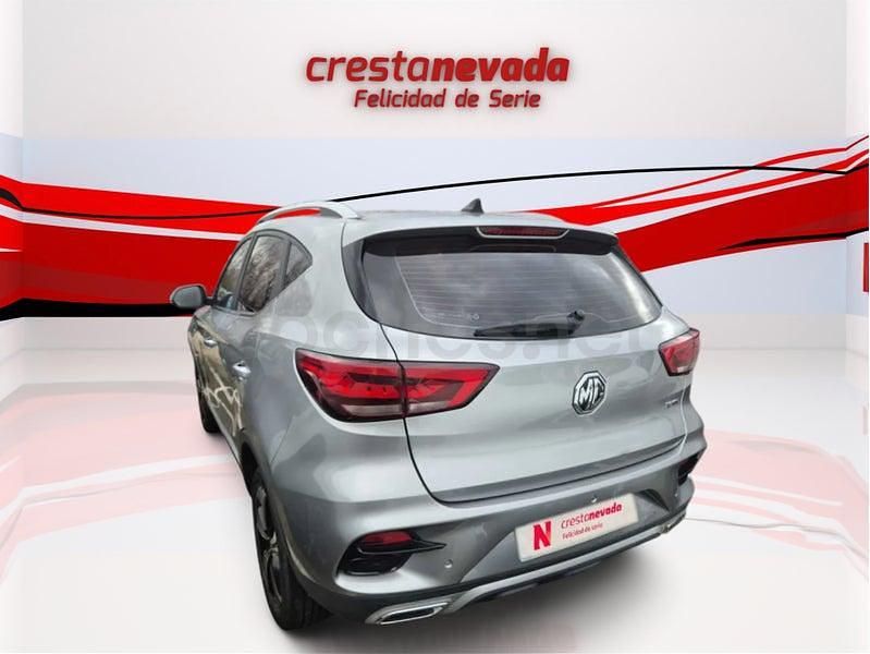 Usado MG ZS Comfort 106 CV (77 kW) 2022 Gris / plata SUV