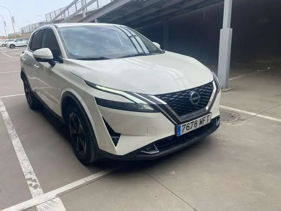 Usado Nissan Qashqai N-Connecta 141 CV (103 kW) 2023 Blanco SUV