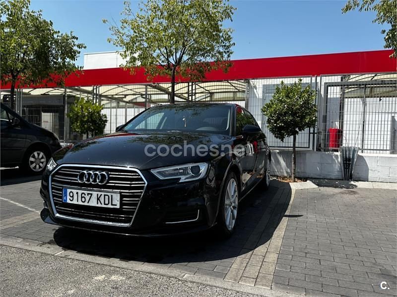 Usado Audi A3 Design 116 CV (85 kW) 2017 Negro Berlina
